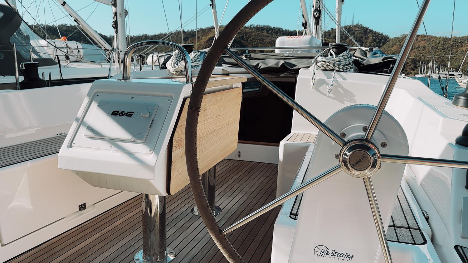 Bavaria C38, picture 11