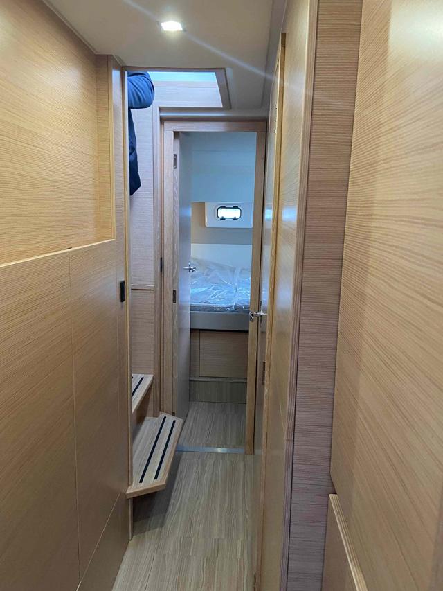 Nautitech 40 Open - 4 + 1 cab. - Lullaby, picture 12