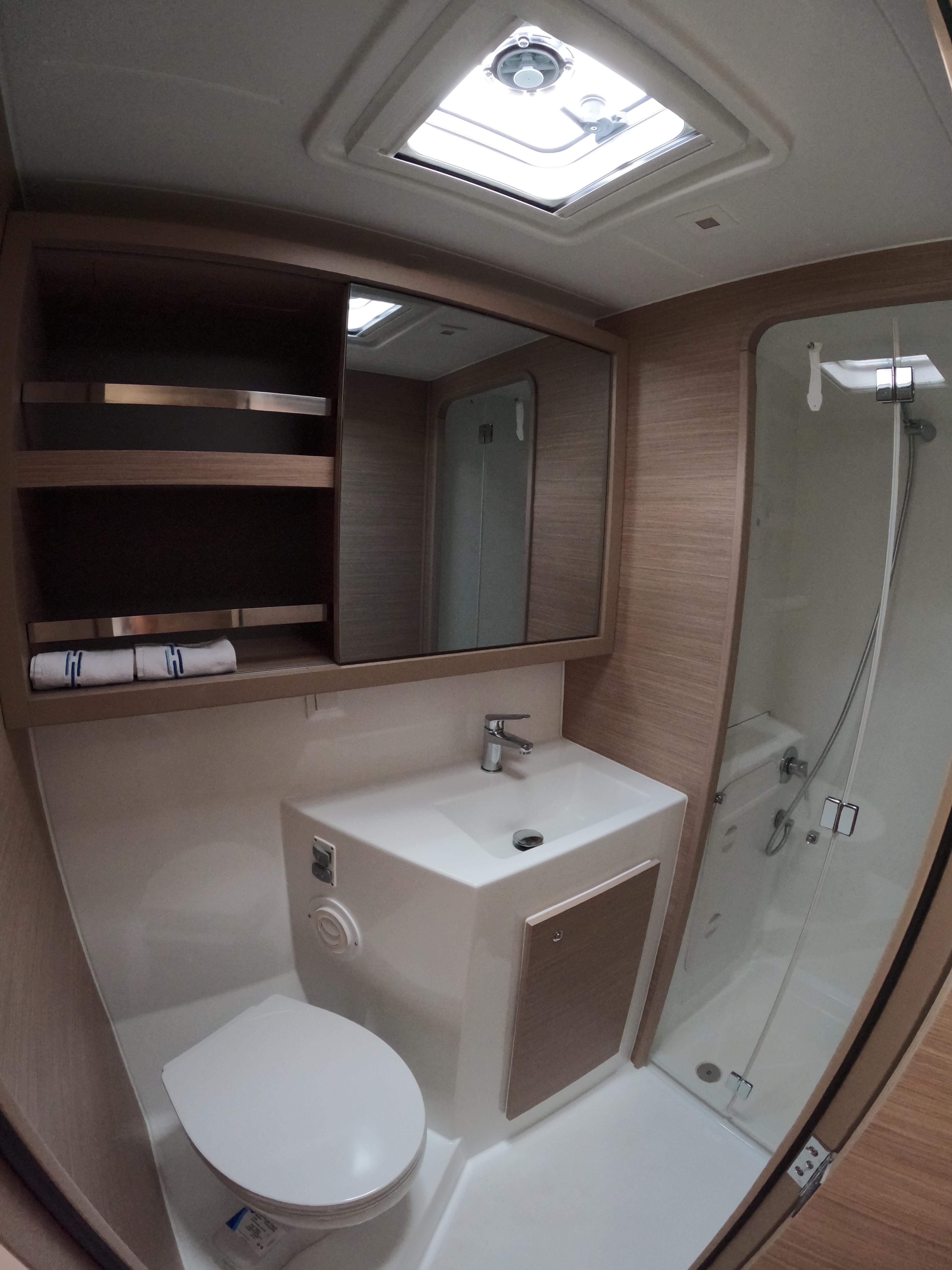 Lagoon 42 - 4 + 2 cab., picture 6