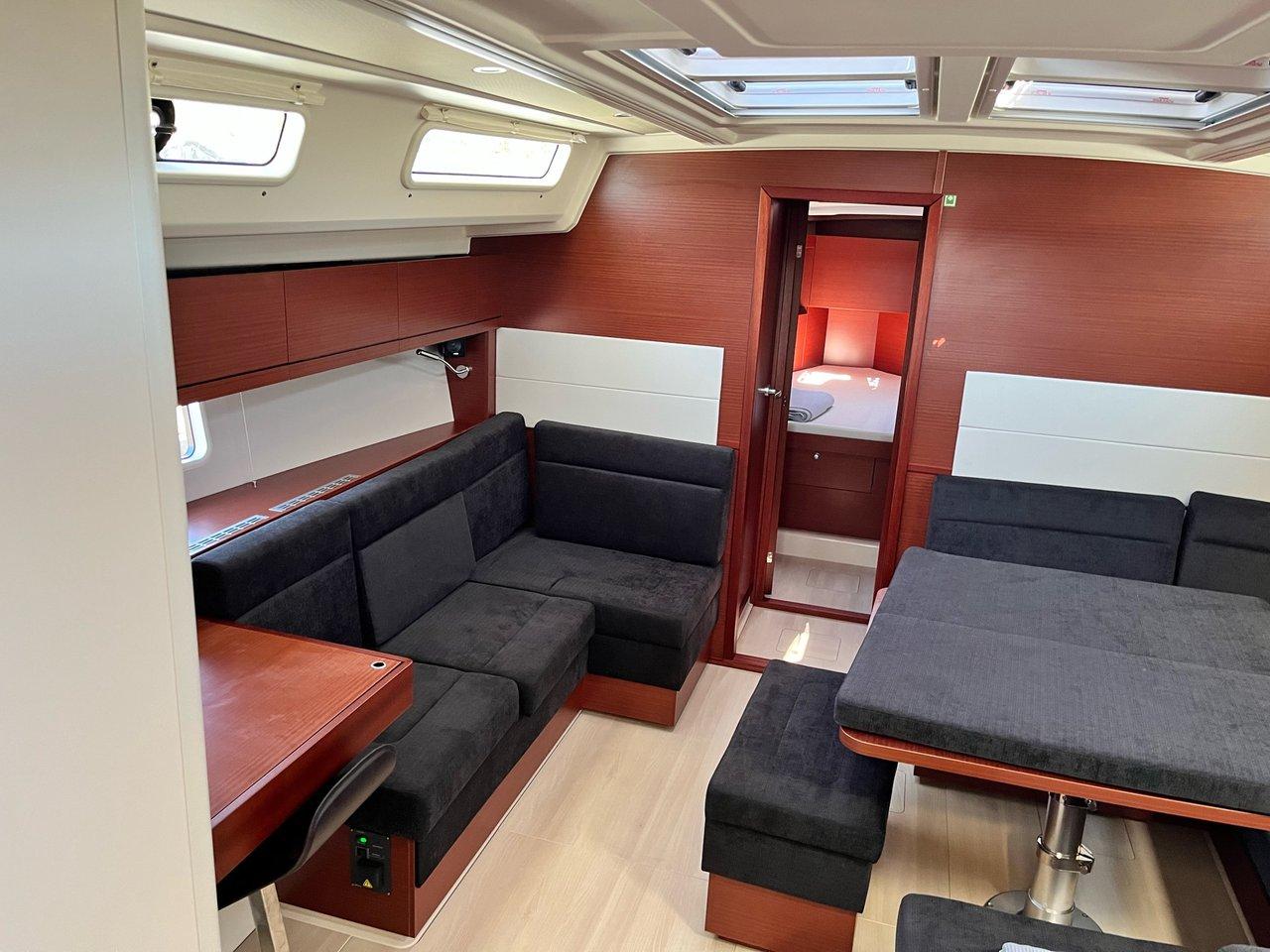 Hanse 458, picture 4
