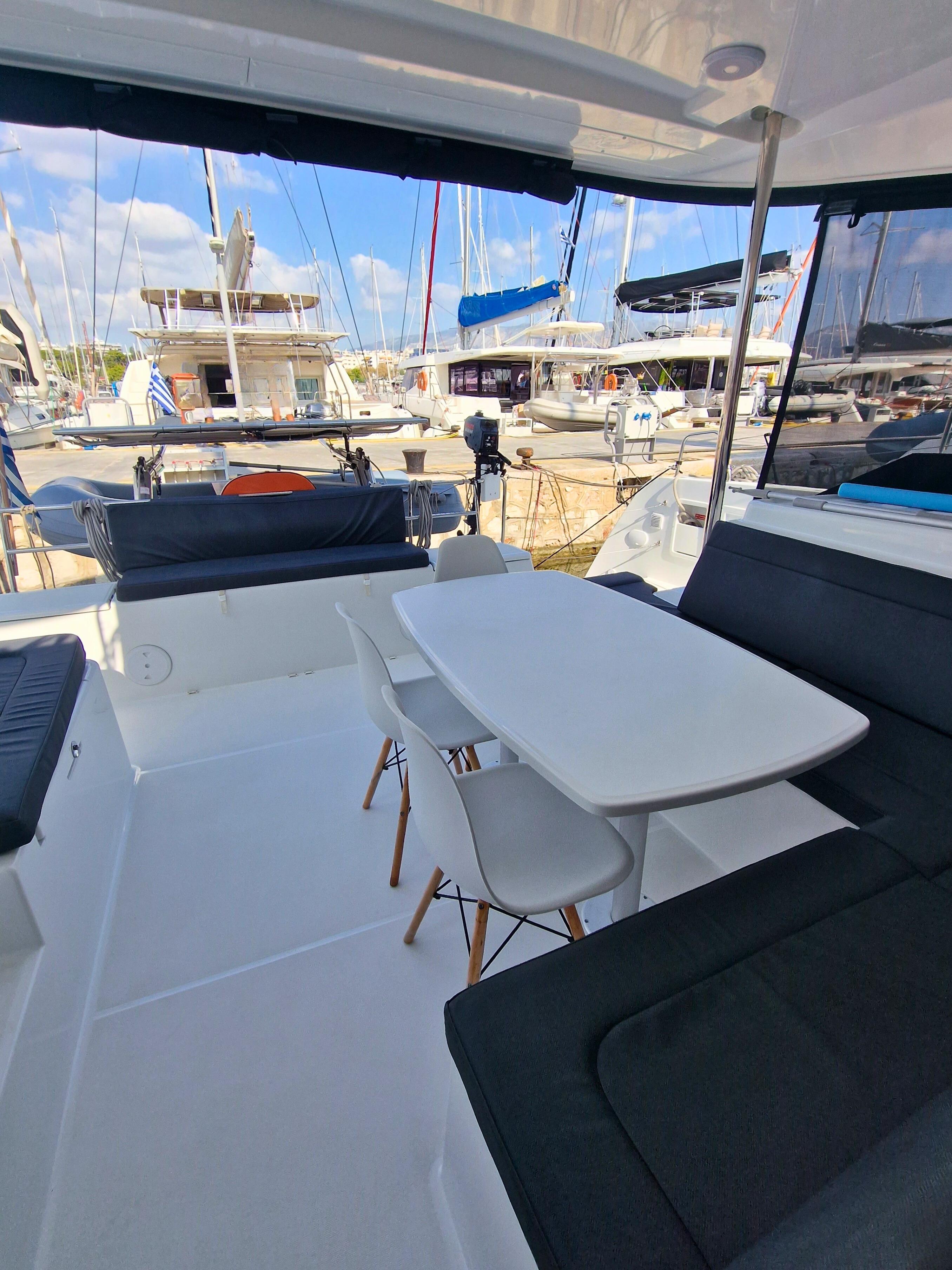 Lagoon 40 - 4 + 2 cab, picture 5