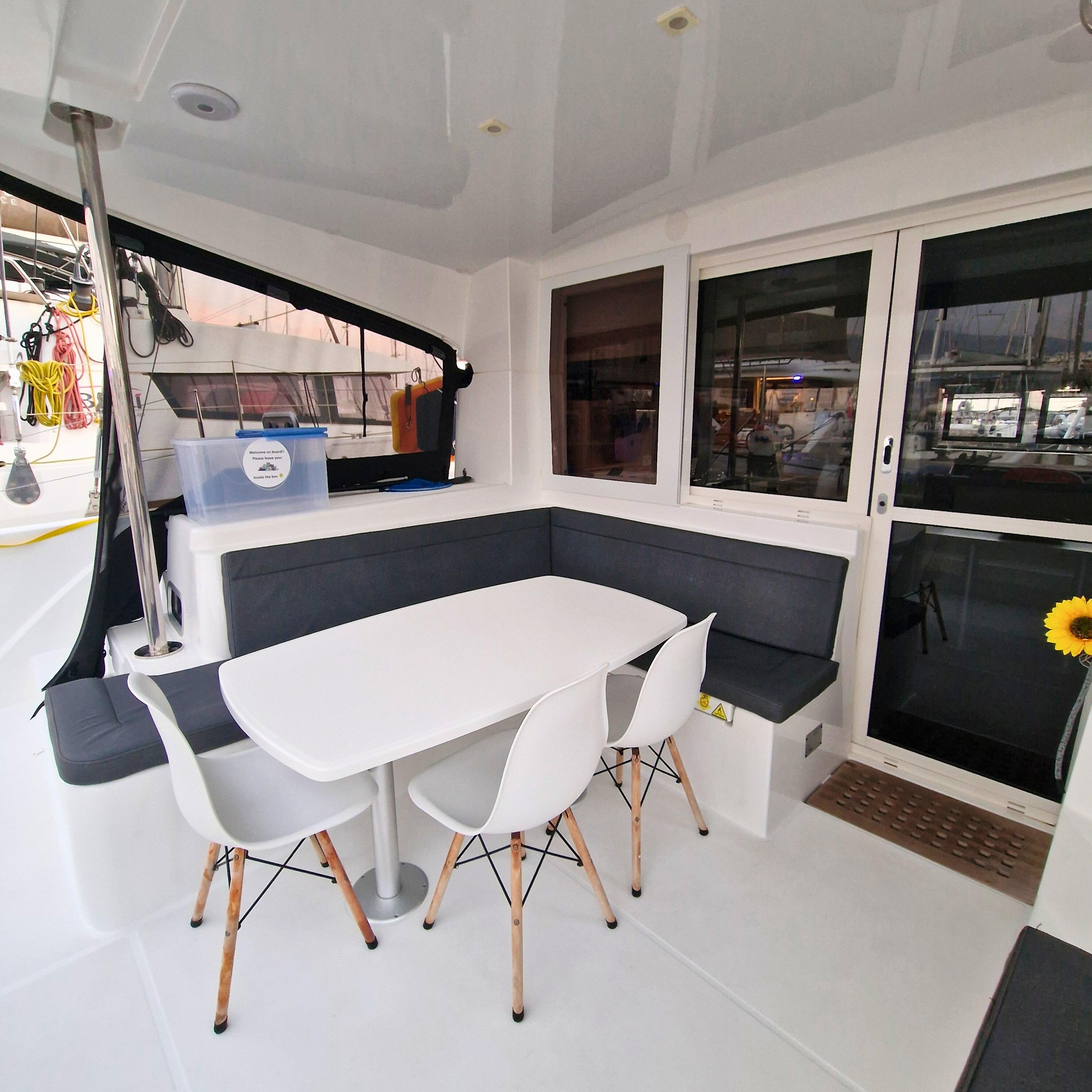 Lagoon 40 - 4 + 2 cab, picture 6