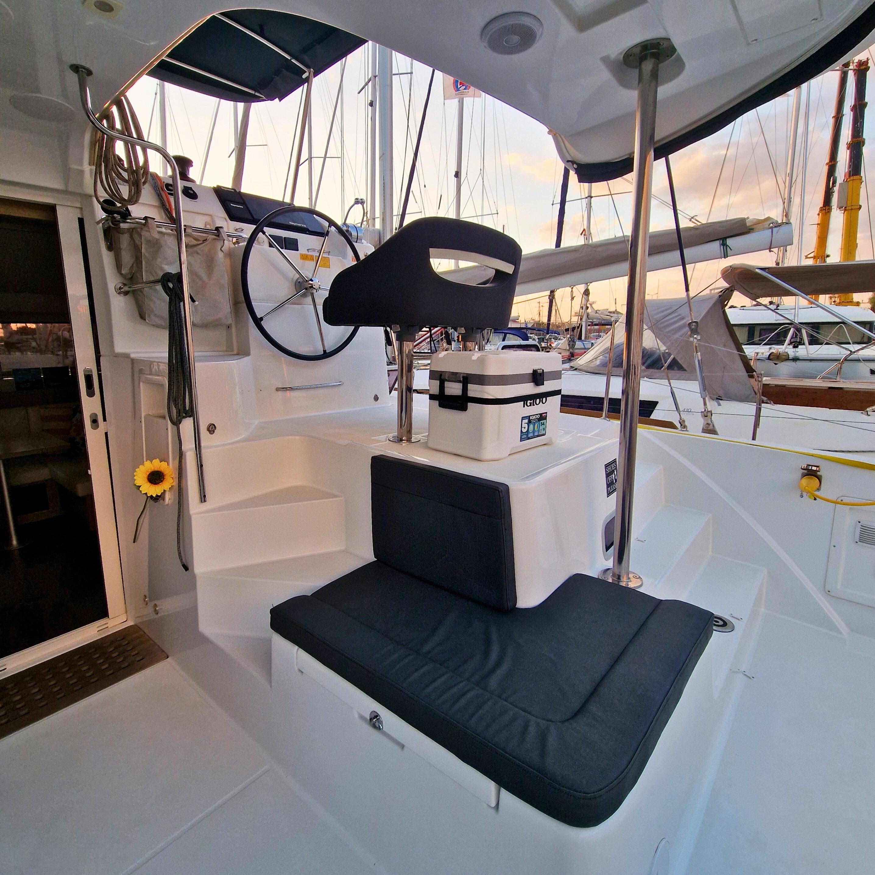 Lagoon 40 - 4 + 2 cab, picture 4