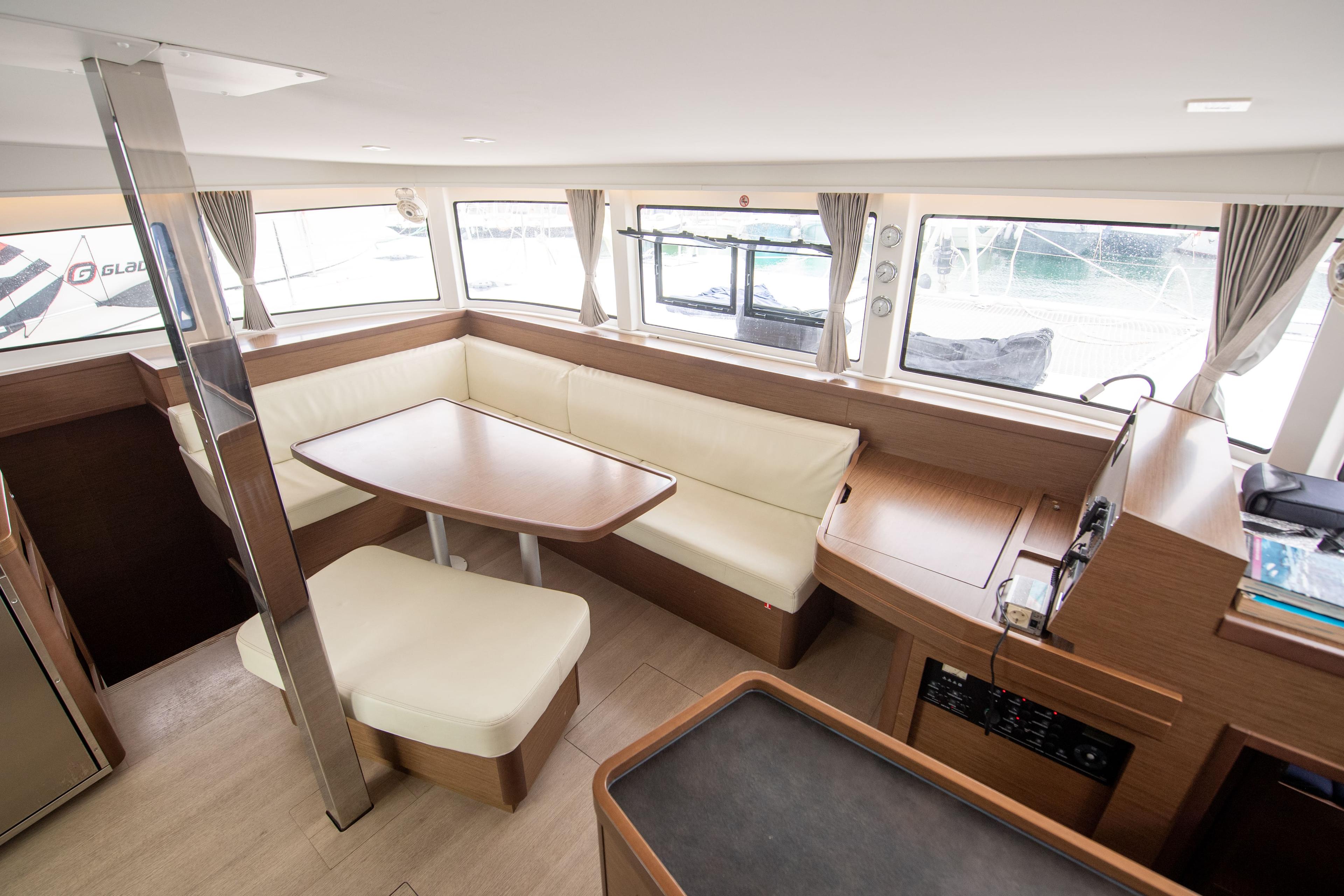 Lagoon 42 - 4 cab., picture 6