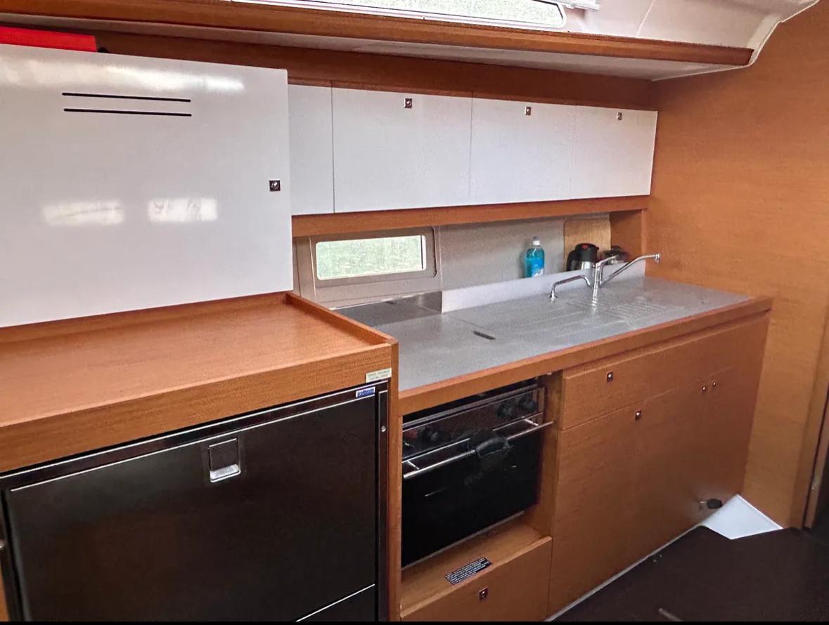 Dufour 390 GL, picture 13