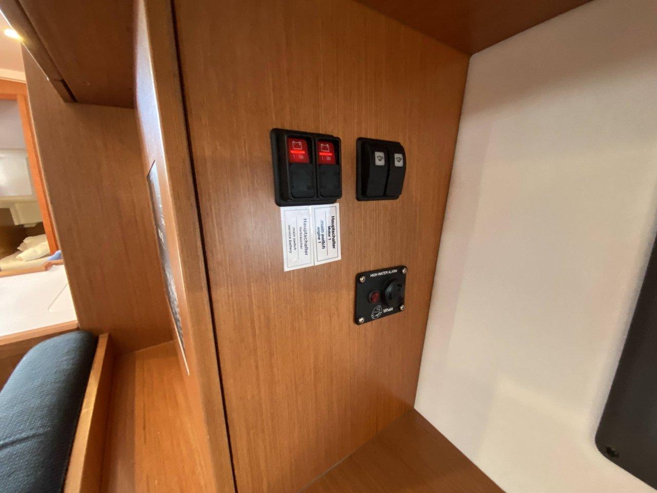 Bavaria C42, picture 19