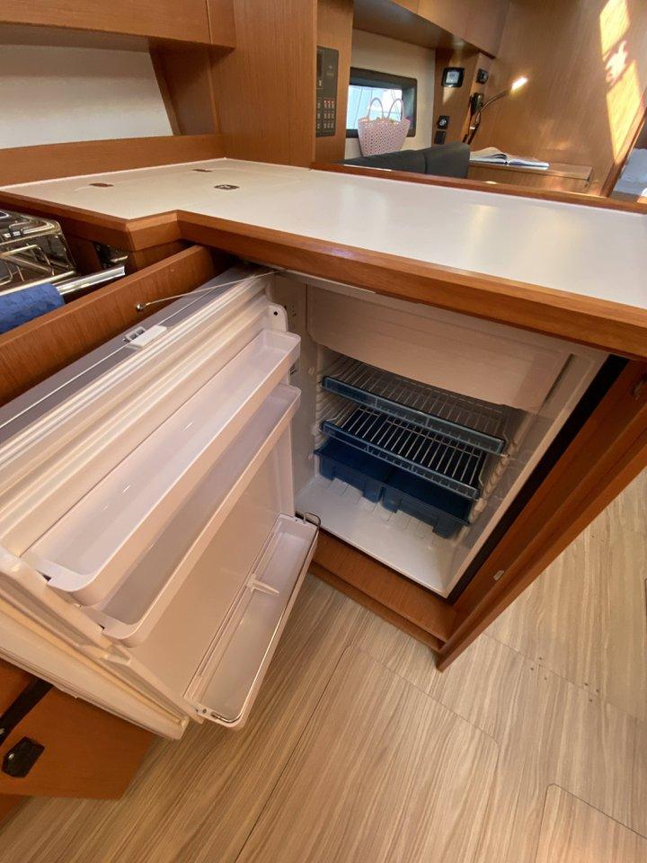 Bavaria C42, picture 13