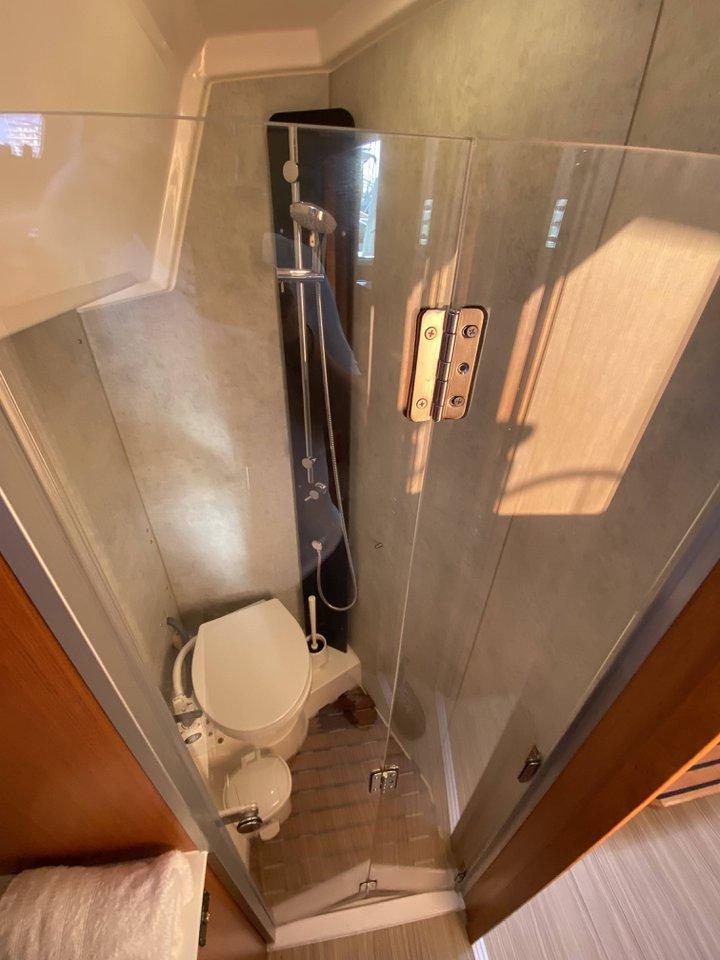 Bavaria C42, picture 25