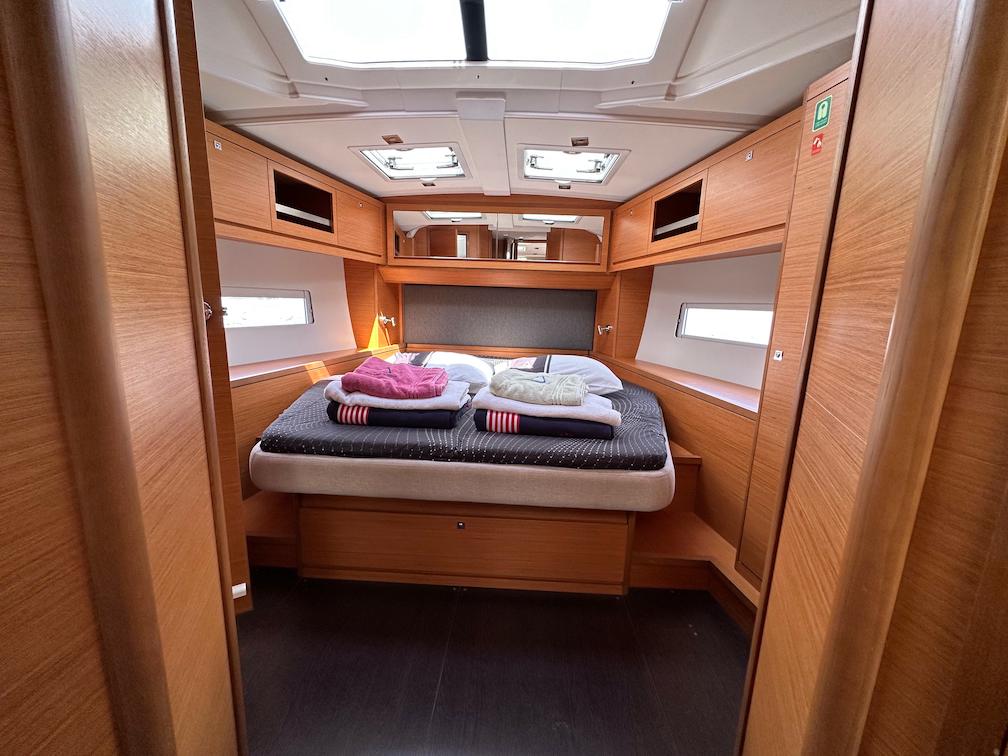 Dufour 470 - 4 + 1 cab., picture 9