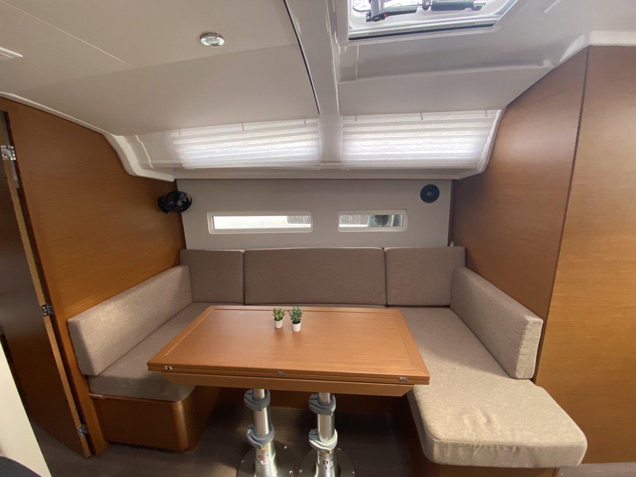 Sun Odyssey 410 - 3 cab., picture 9