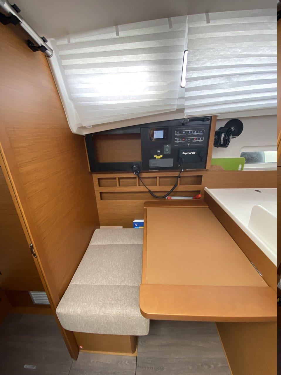 Sun Odyssey 410 - 3 cab., picture 7