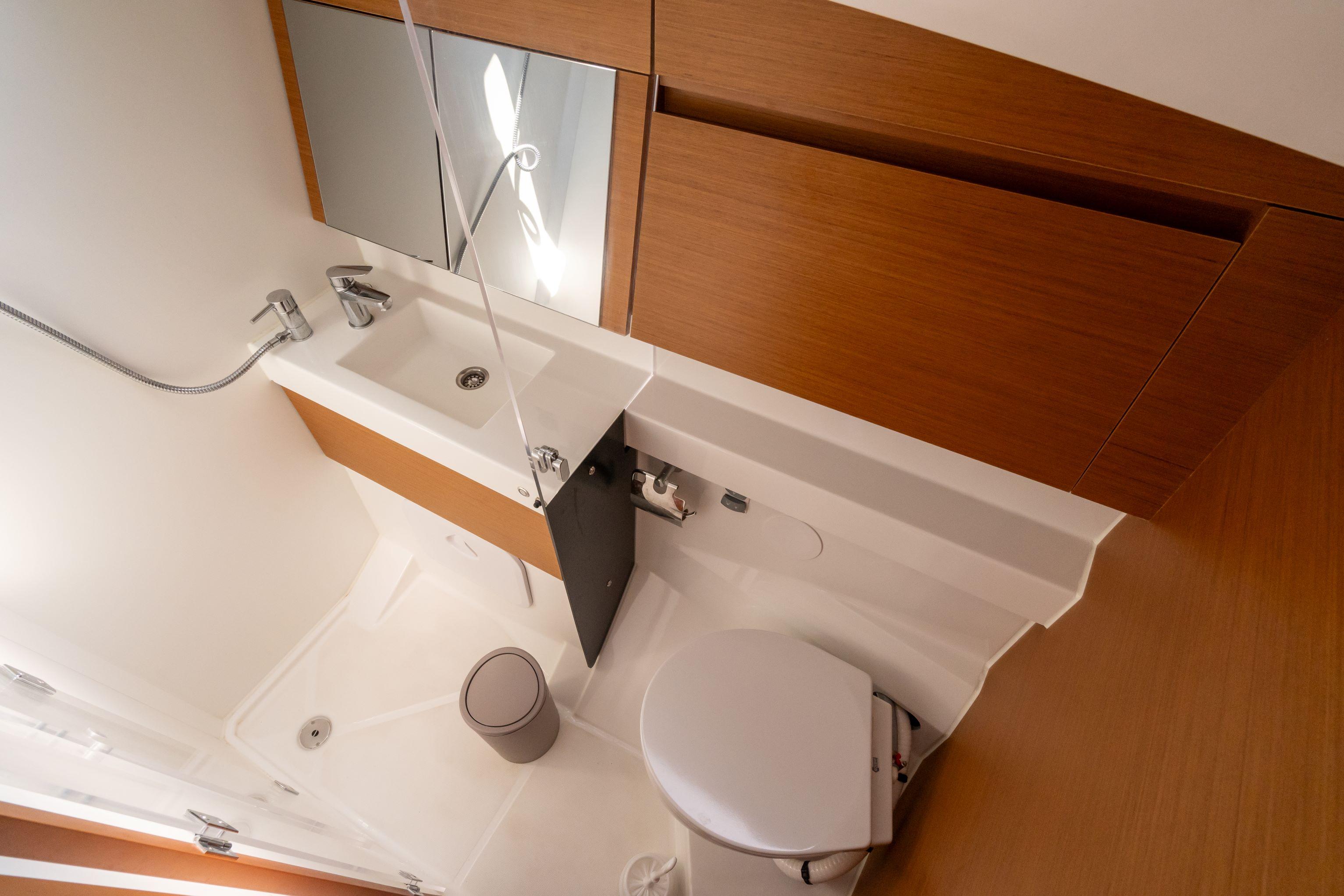 Sun Odyssey 410 - 3 cab., picture 13