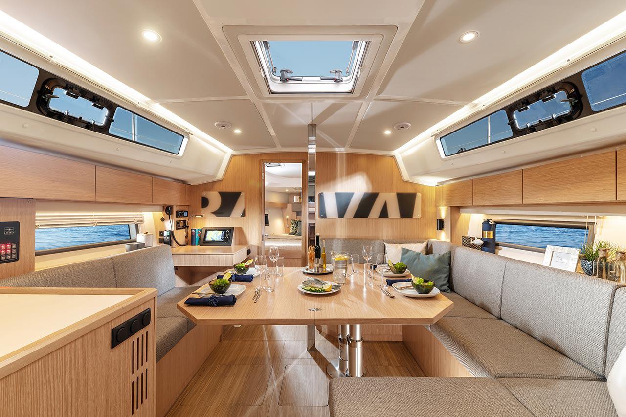 Bavaria C42 Style, picture 5