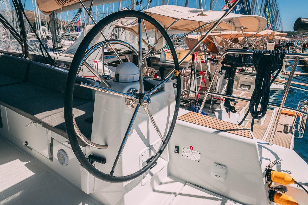 Jeanneau 54 - 5 + 1 cab.	, picture 9