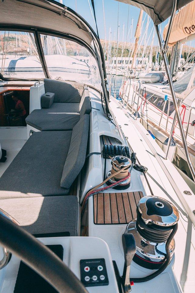 Jeanneau 54 - 5 + 1 cab.	, picture 7