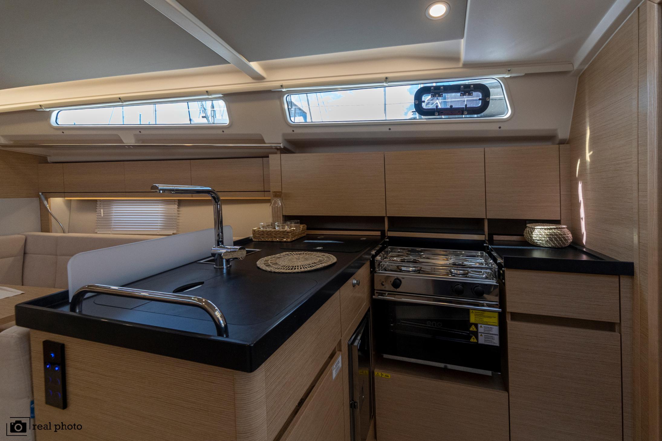 Hanse 388, picture 5