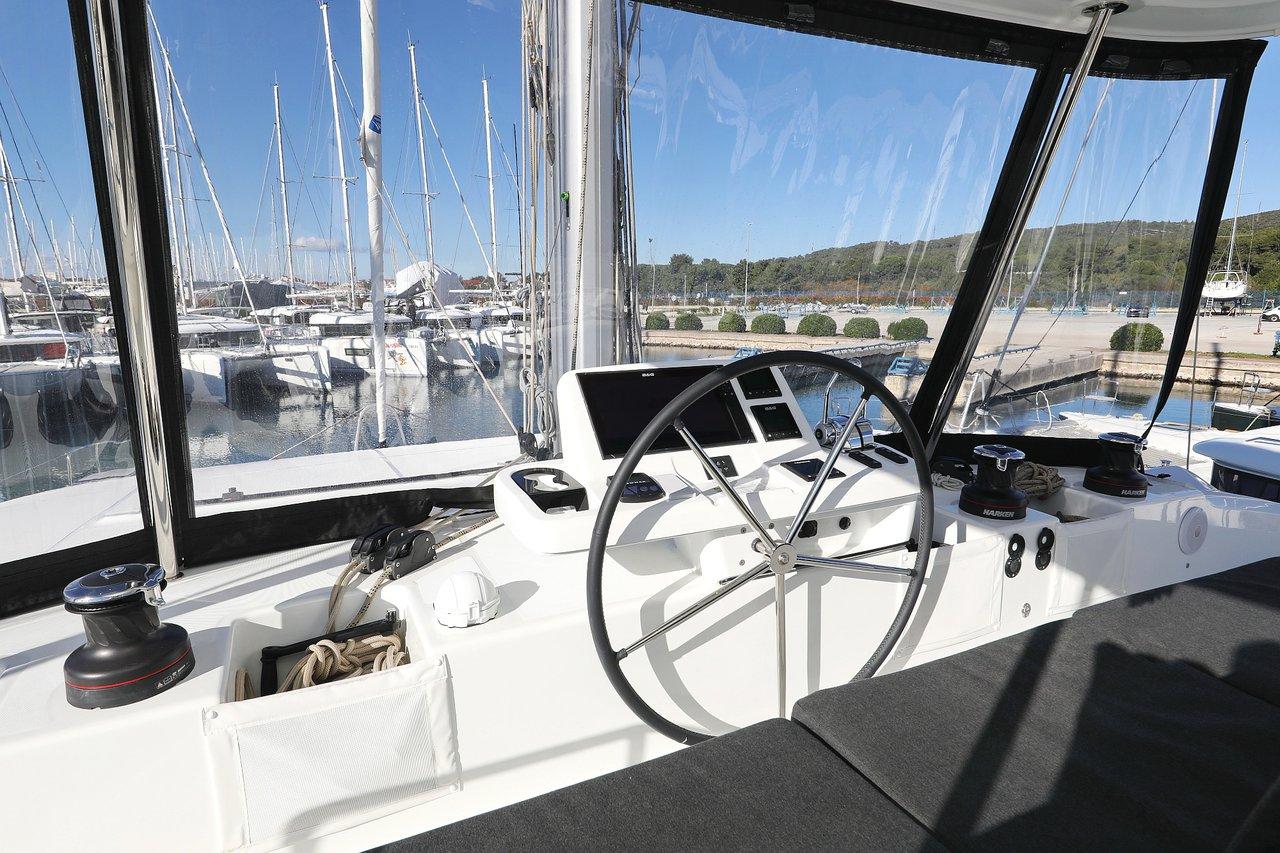 Lagoon 50 - 6 + 1 cab., picture 9