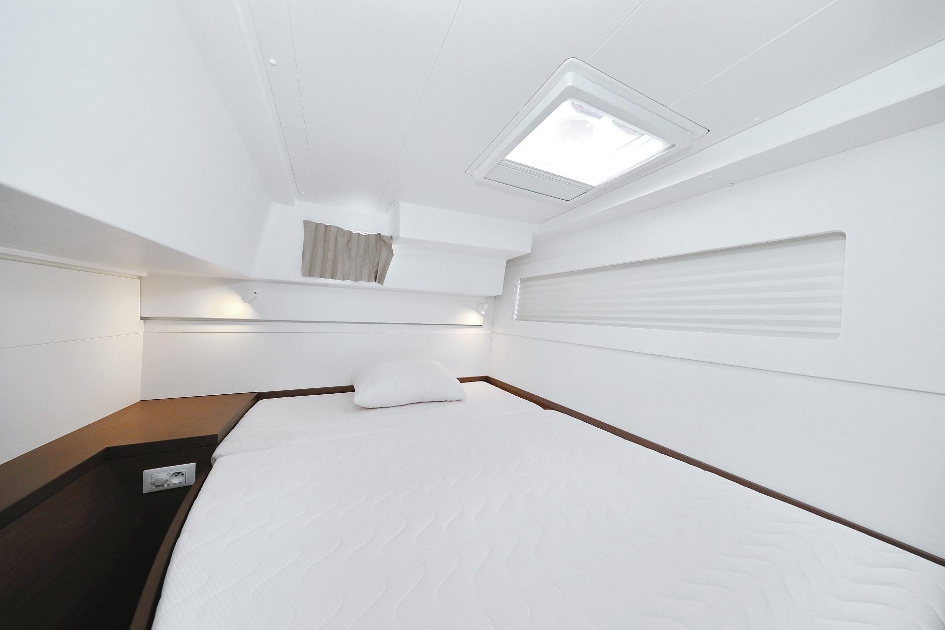 Lagoon 40 - 4 + 2 cab, picture 9