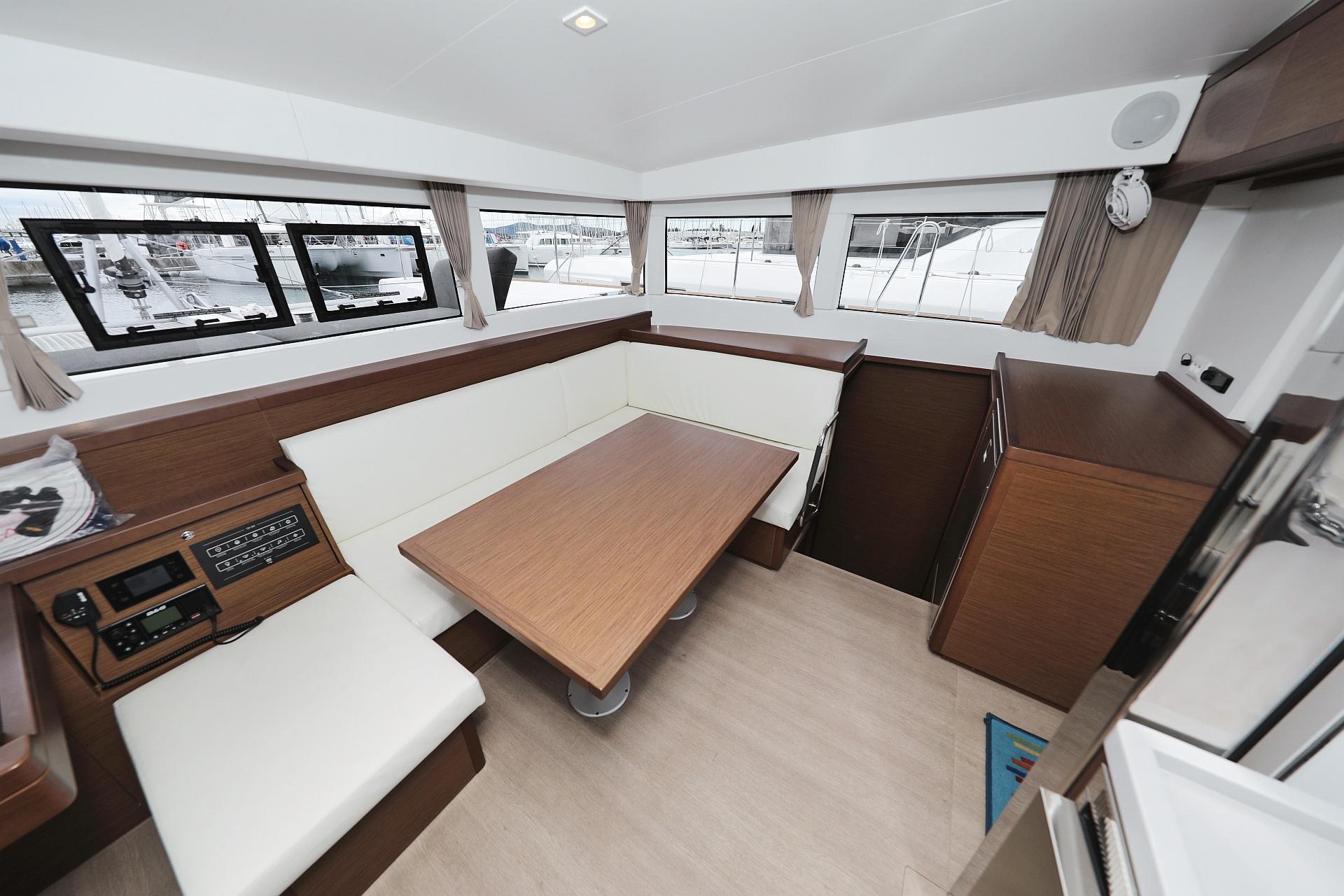 Lagoon 40 - 4 + 2 cab, picture 8