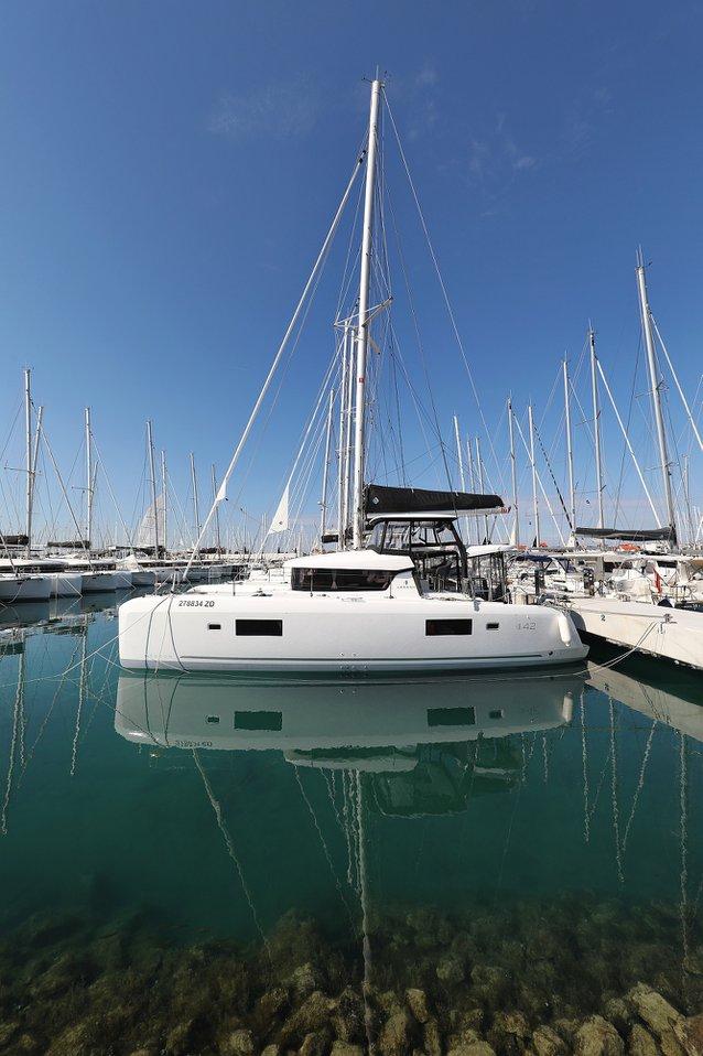 Lagoon 42 - 4 + 2 cab., picture 5