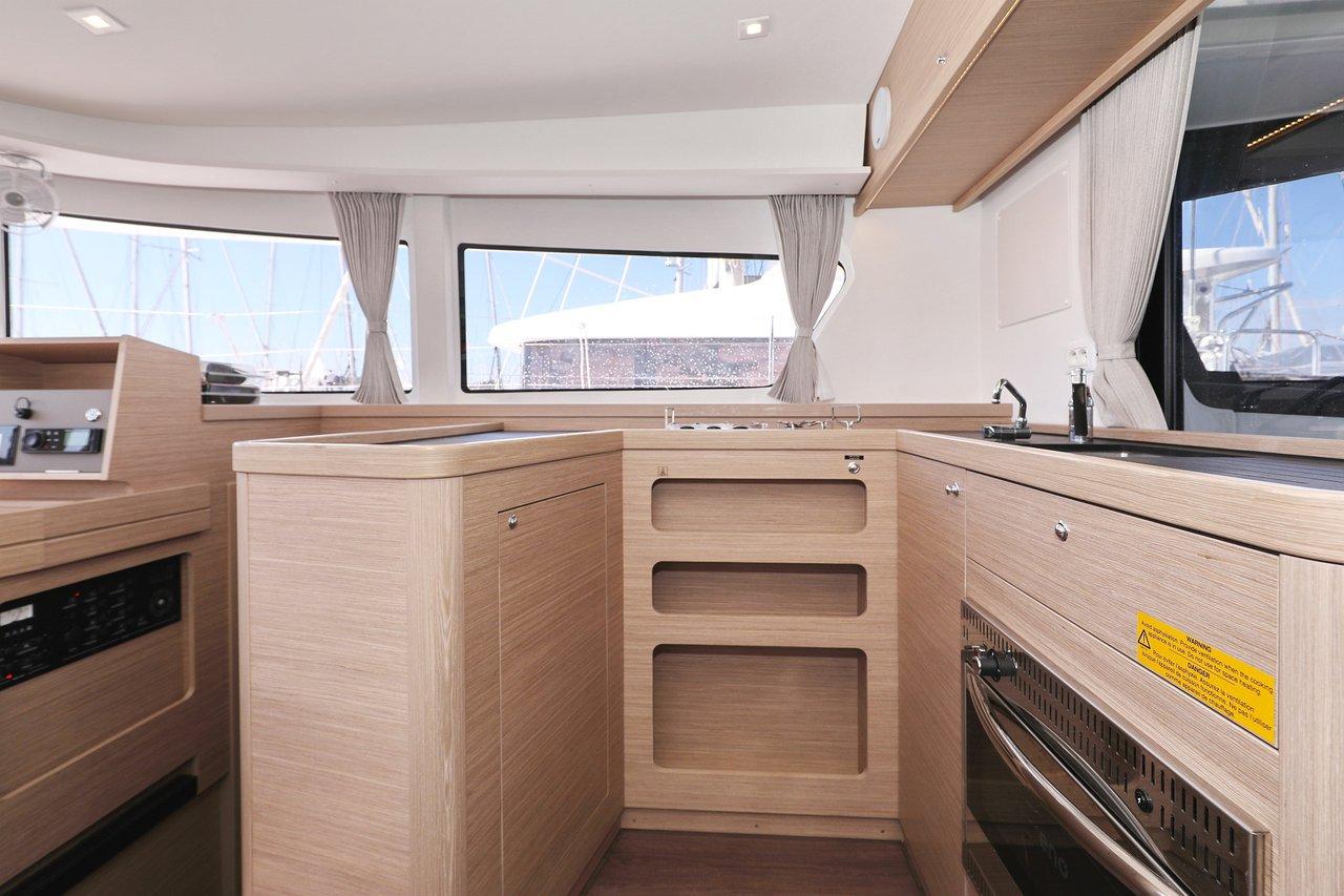 Lagoon 42 - 4 + 2 cab., picture 35