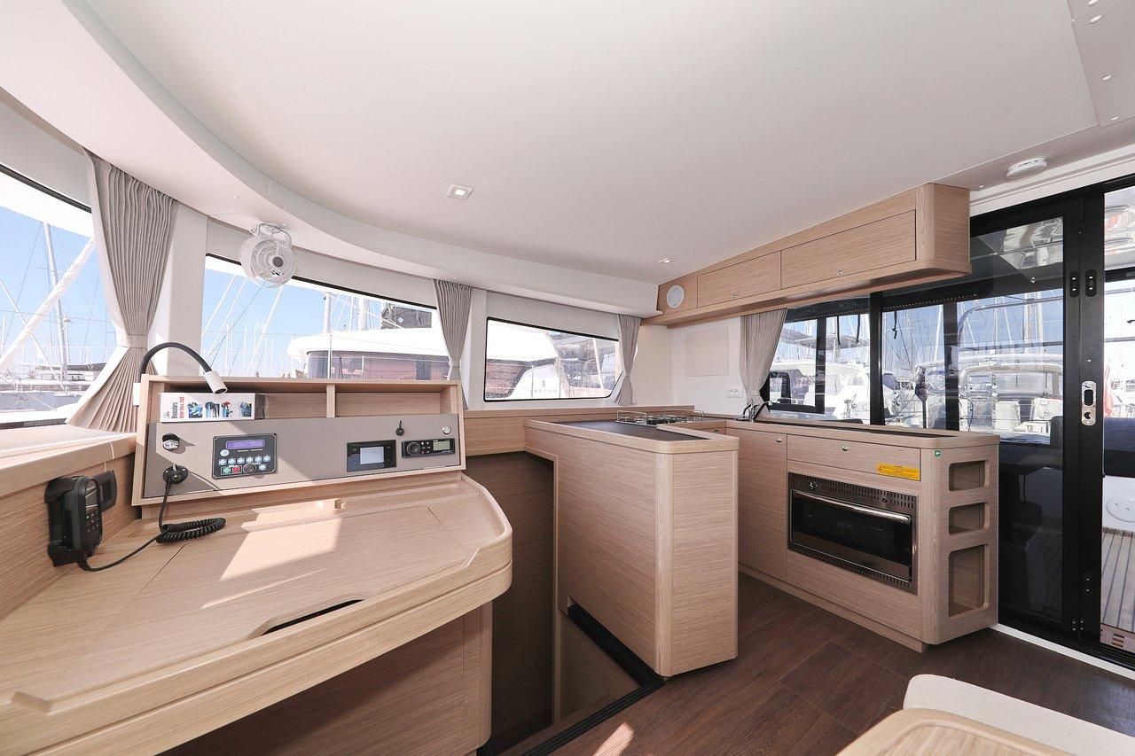 Lagoon 42 - 4 + 2 cab., picture 37