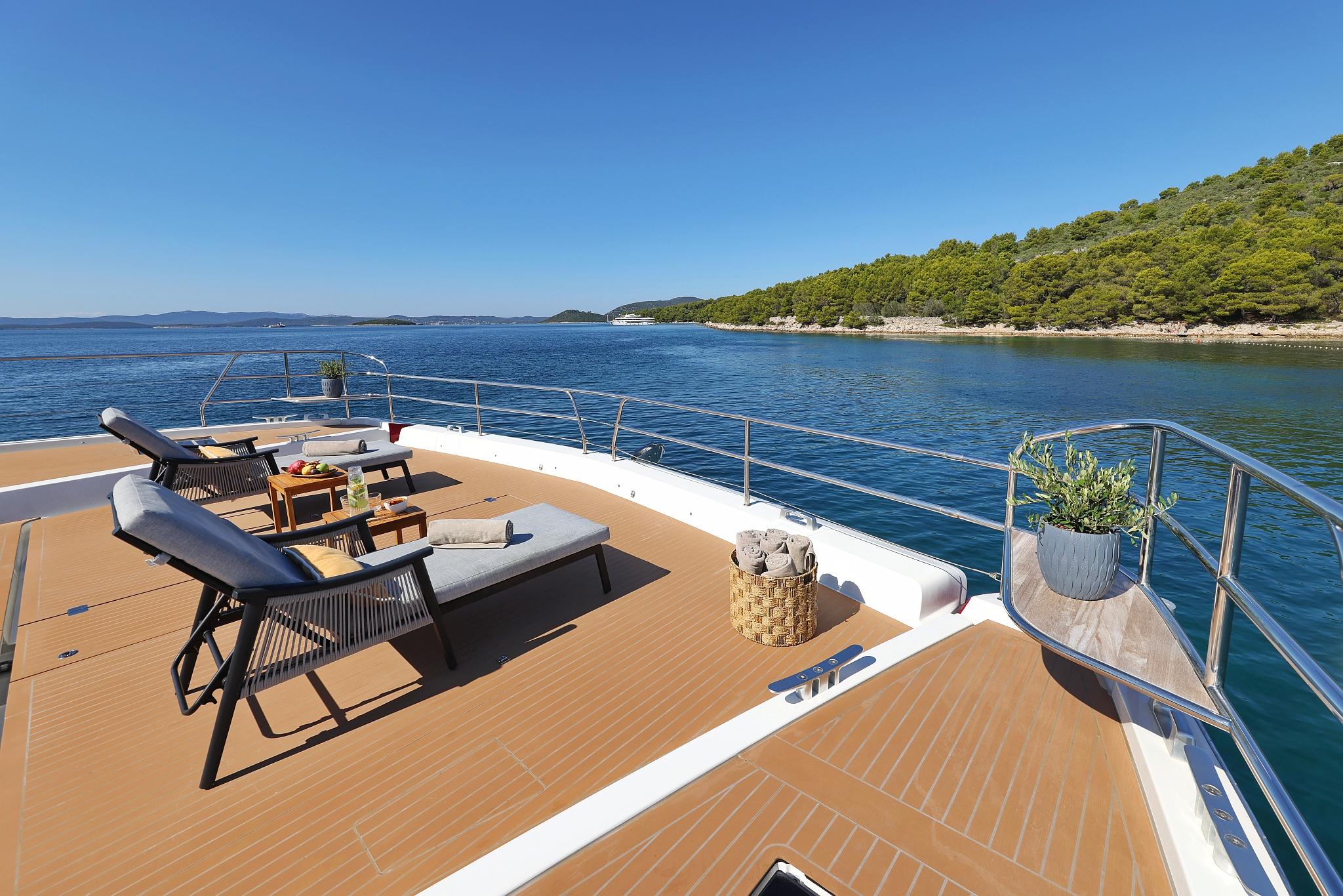 Lagoon Sixty 7, picture 14