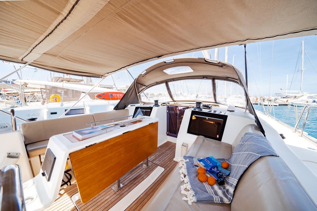 Dufour 460 GL, picture 3