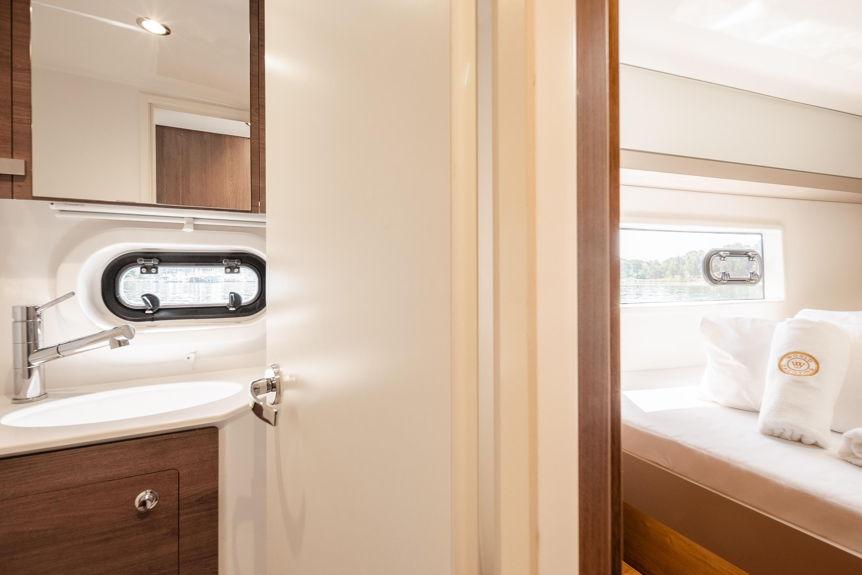 Bali 4.2 - 4 + 1 cab., picture 17