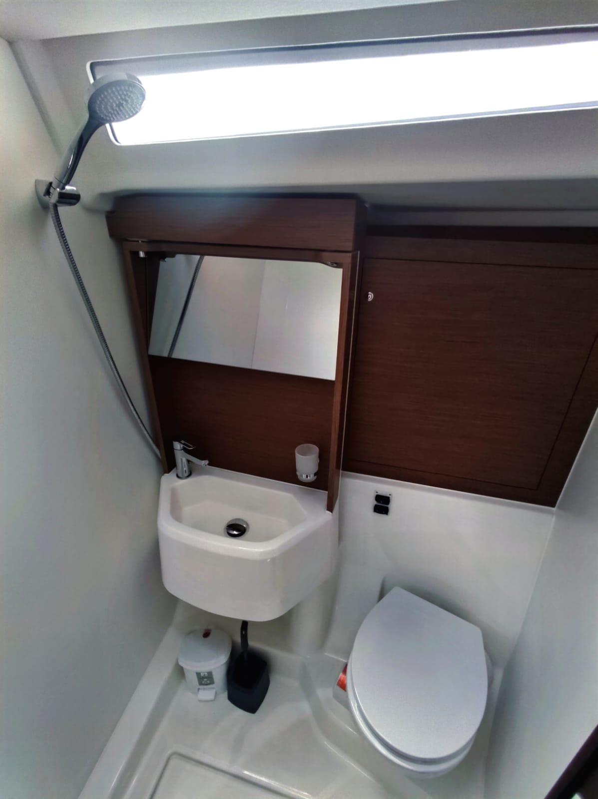 Oceanis 51.1 - 5 + 1 cab., picture 17