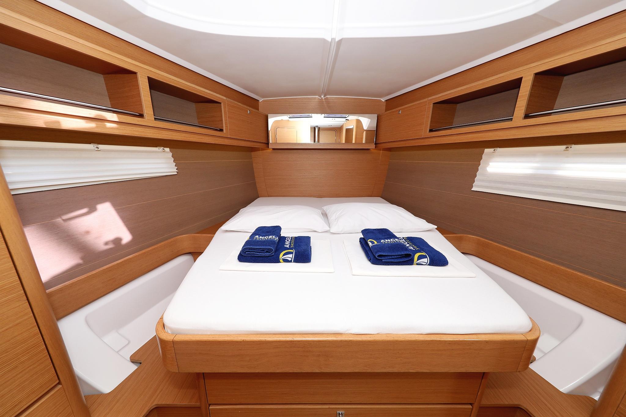 Dufour 460 GL - 3 cab., picture 27