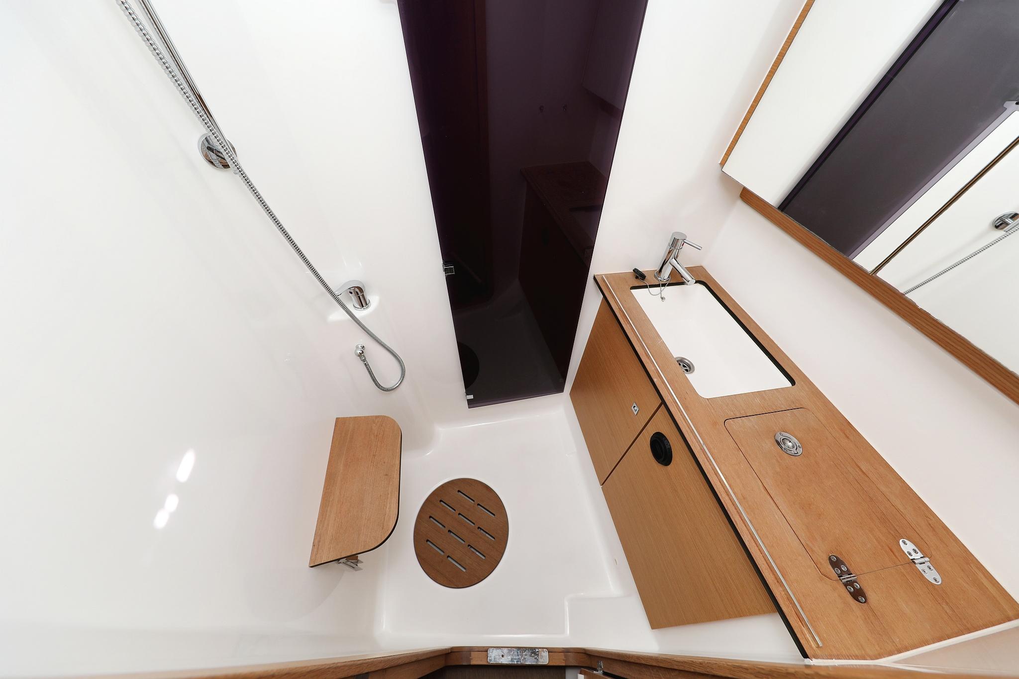 Dufour 460 GL - 3 cab., picture 32