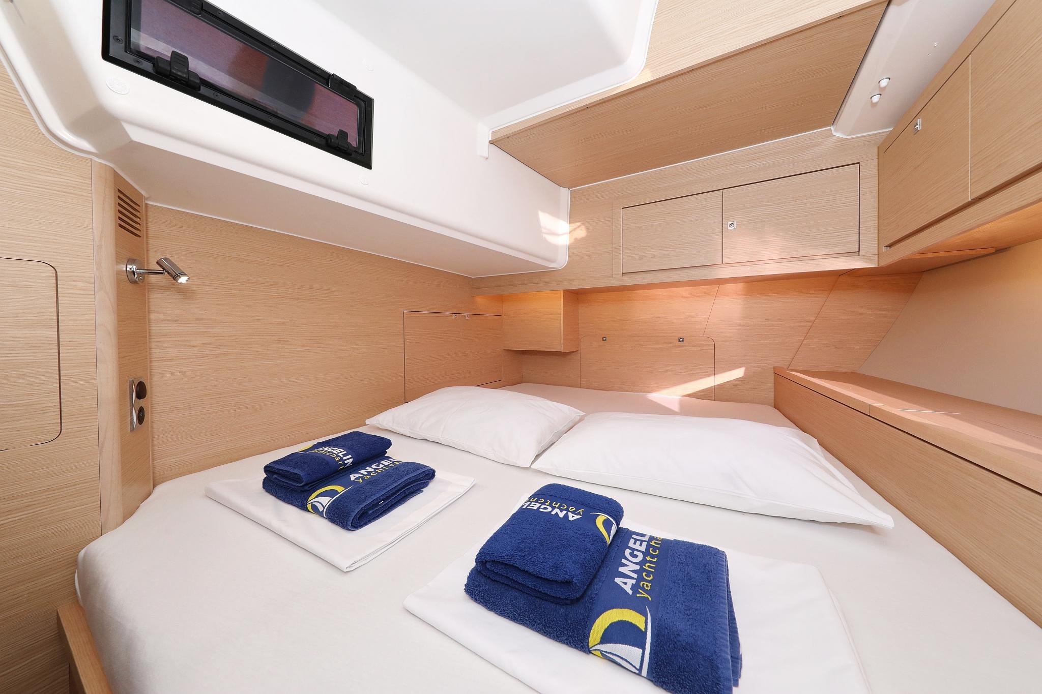 Dufour 470 - 4 cab., picture 24