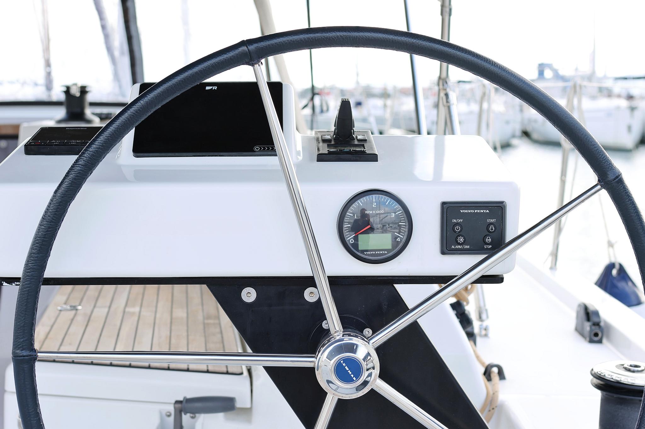 Dufour 470 - 4 cab., picture 49