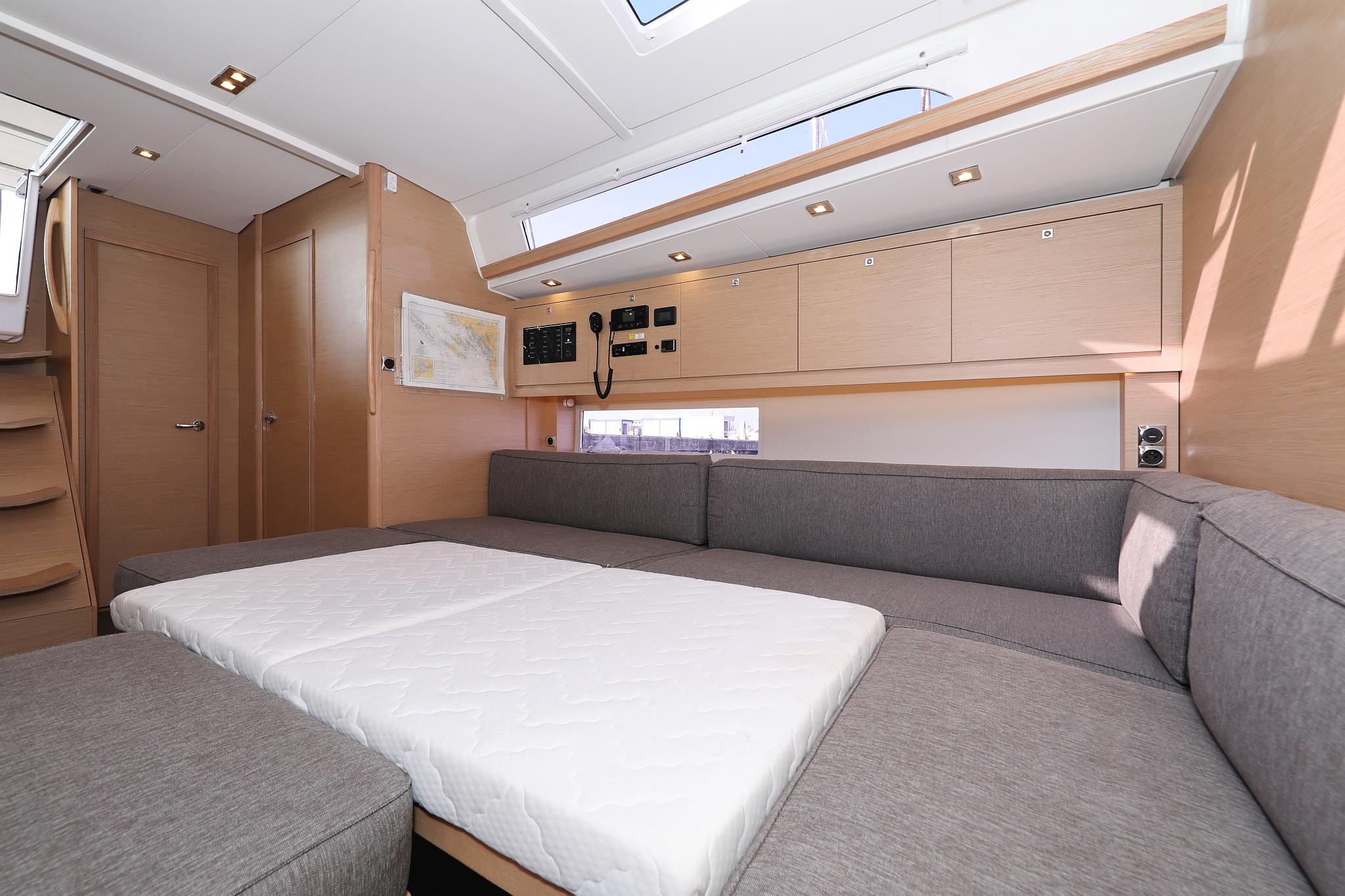 Dufour 470 - 4 cab., picture 44