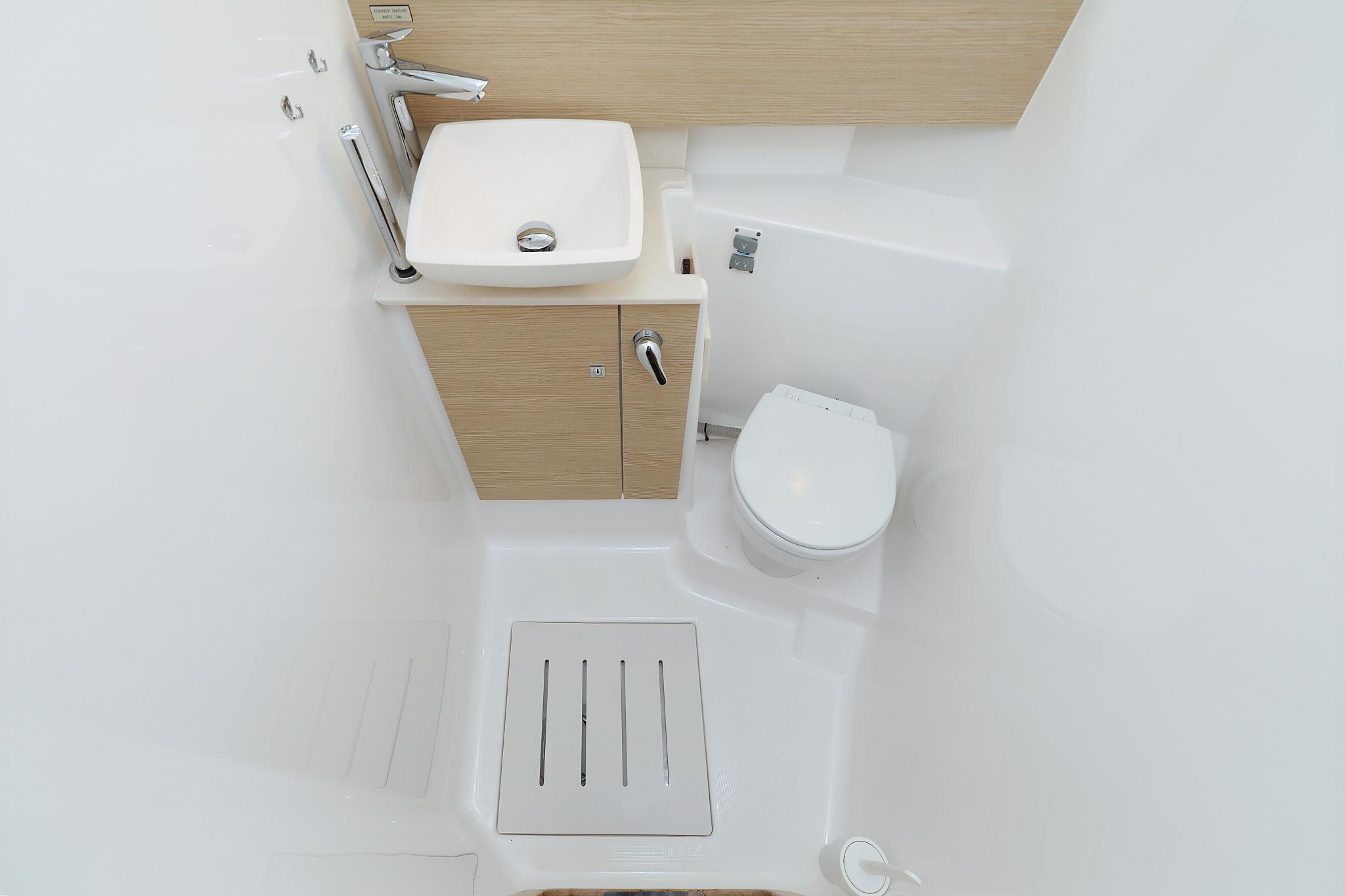 Dufour 430, picture 33