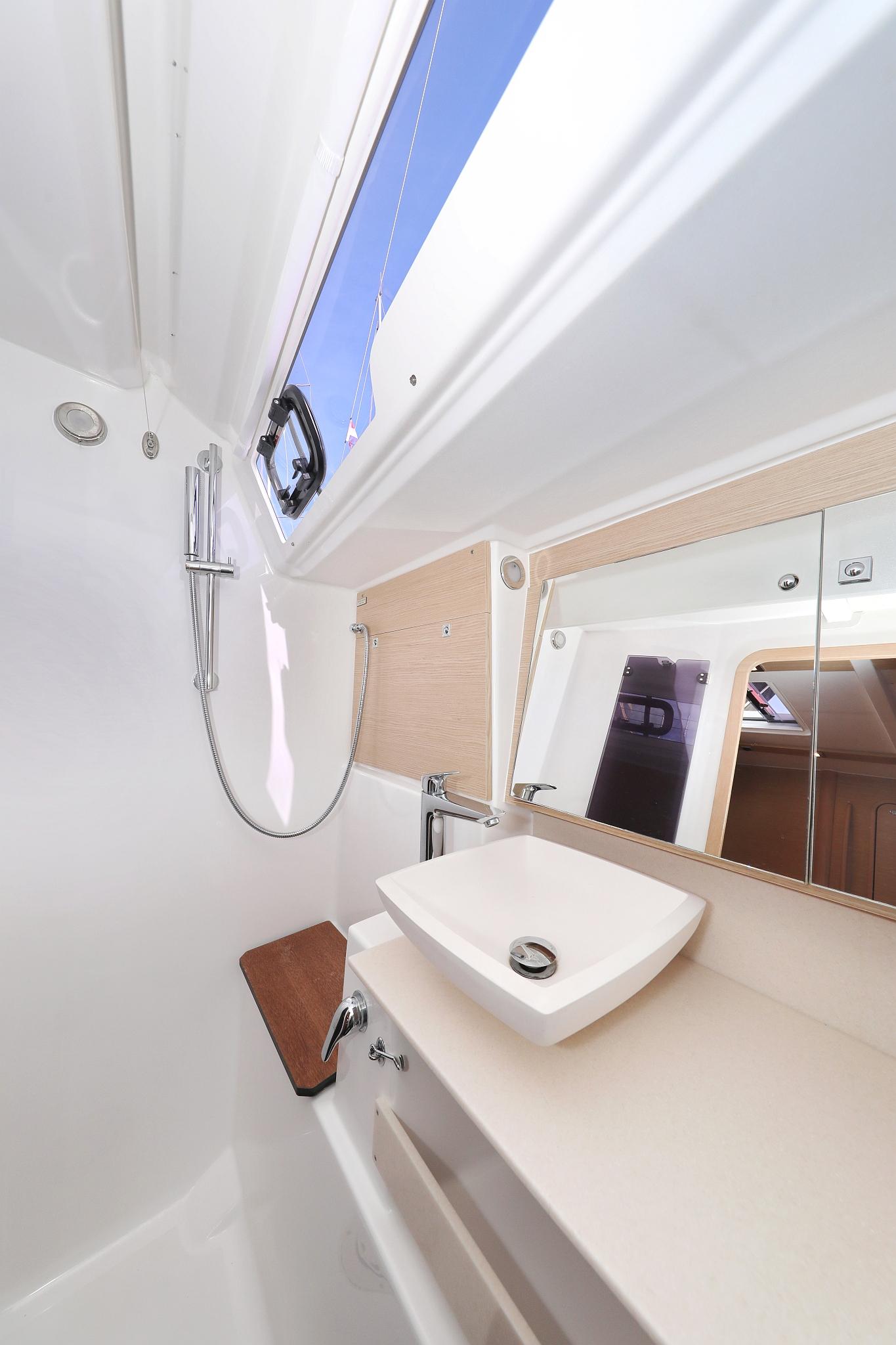 Dufour 430, picture 38