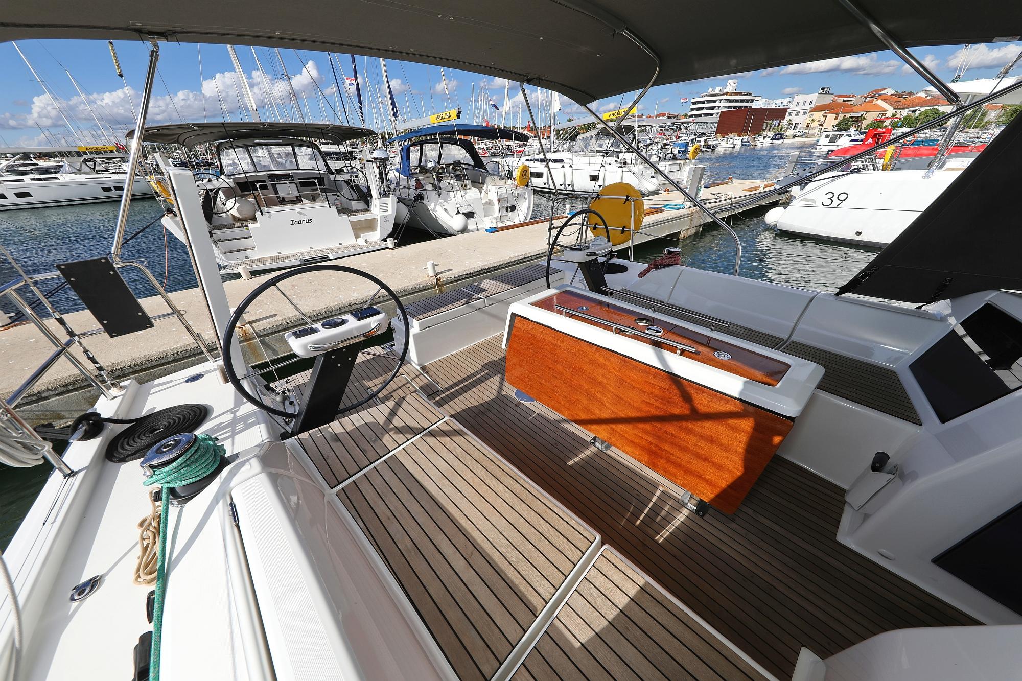 Dufour 430, picture 7