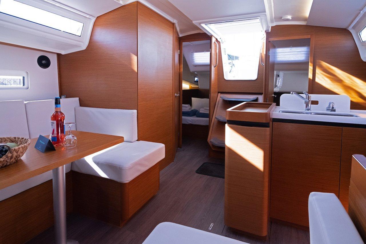 Sun Odyssey 410 - 3 cab., picture 7