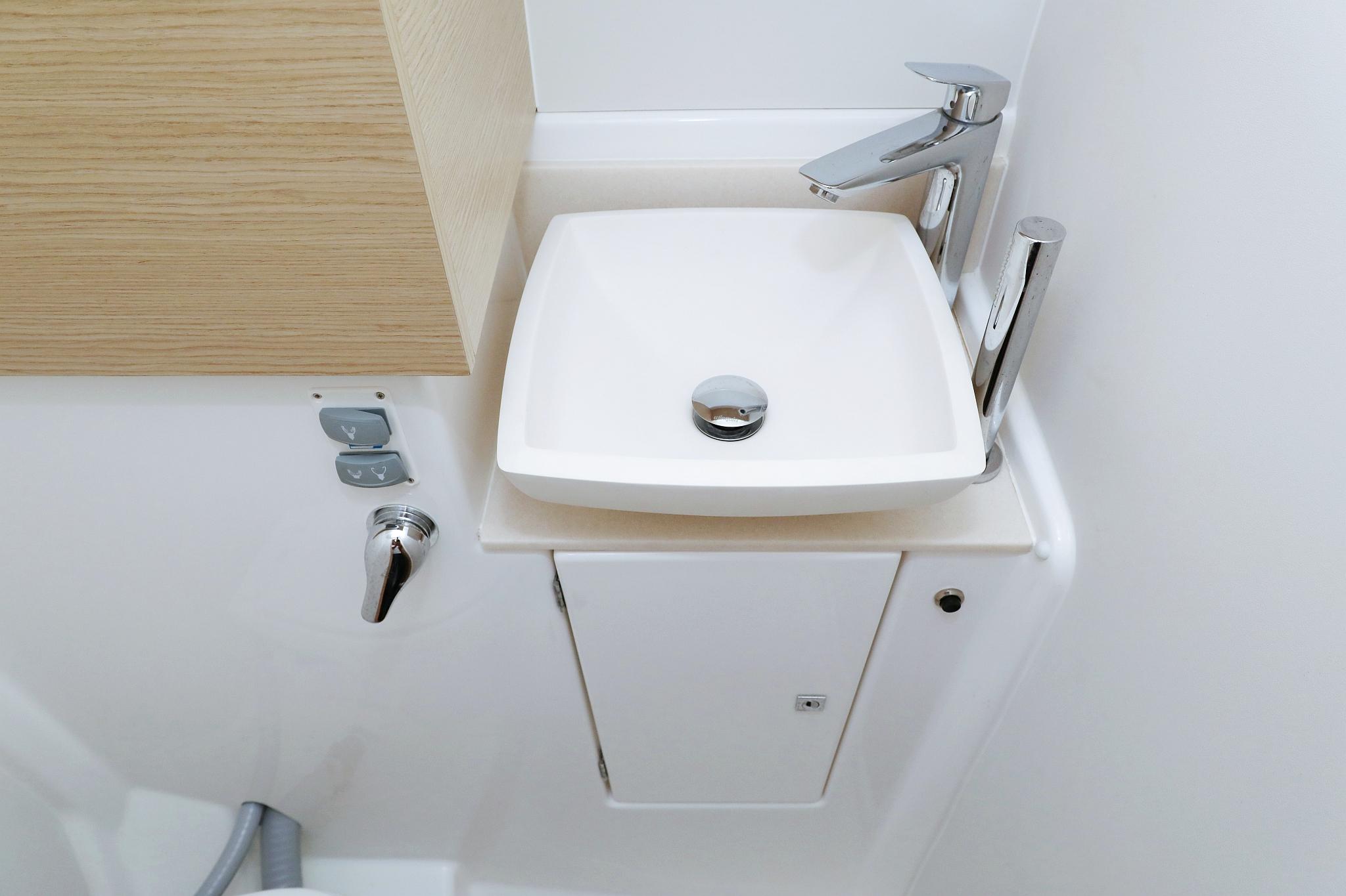 Dufour 56 Exclusive - 5 + 1 cab., picture 36