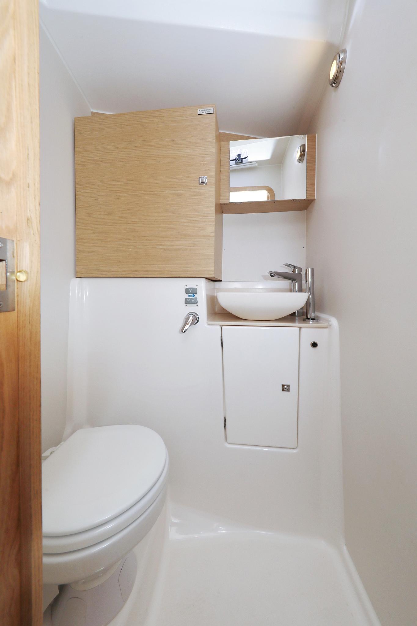 Dufour 56 Exclusive - 5 + 1 cab., picture 42