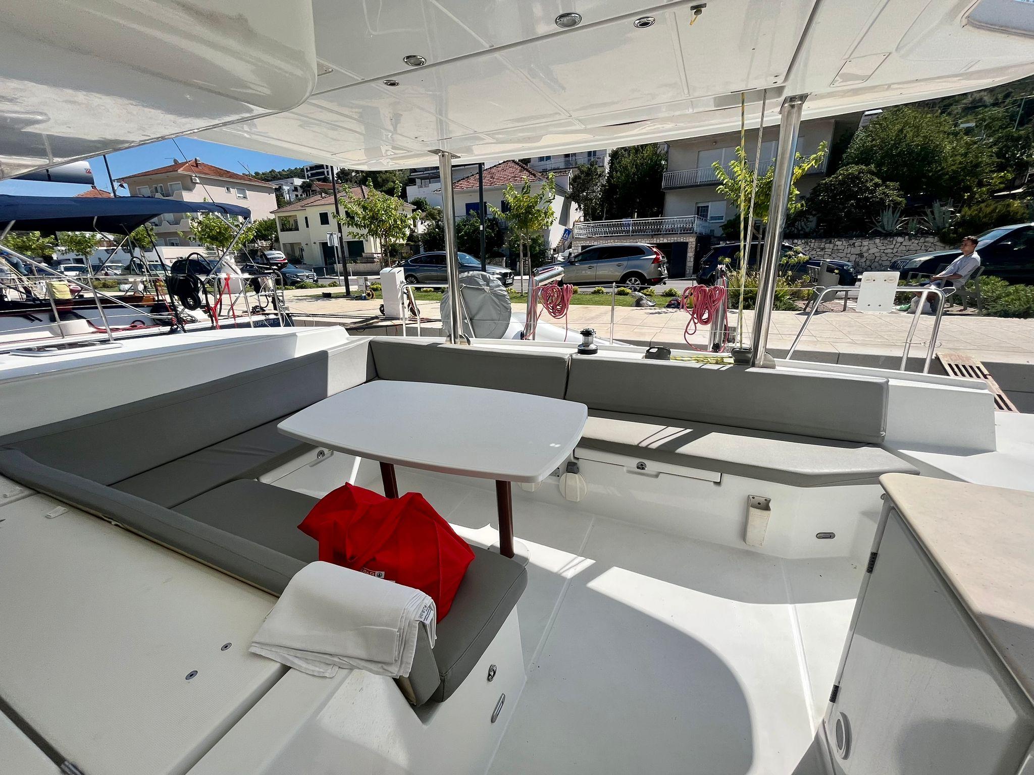Lagoon 440 - 4 + 1 cab., picture 11