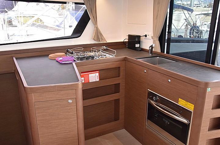 Lagoon 42 - 4 + 2 cab., picture 10