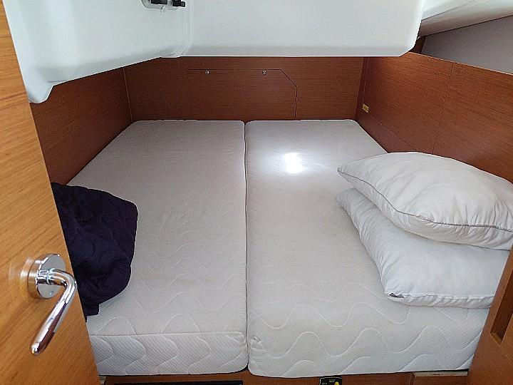 Sun Odyssey 440 - 4 cab., picture 5