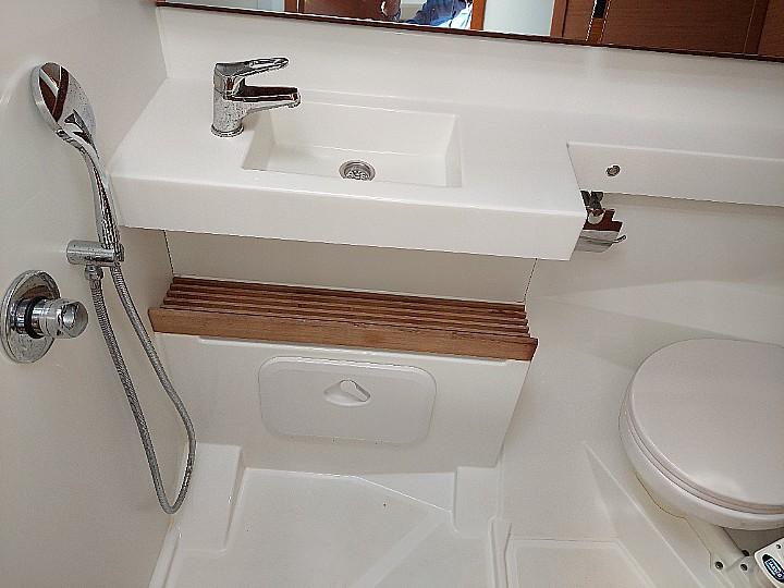 Sun Odyssey 440 - 4 cab., picture 6