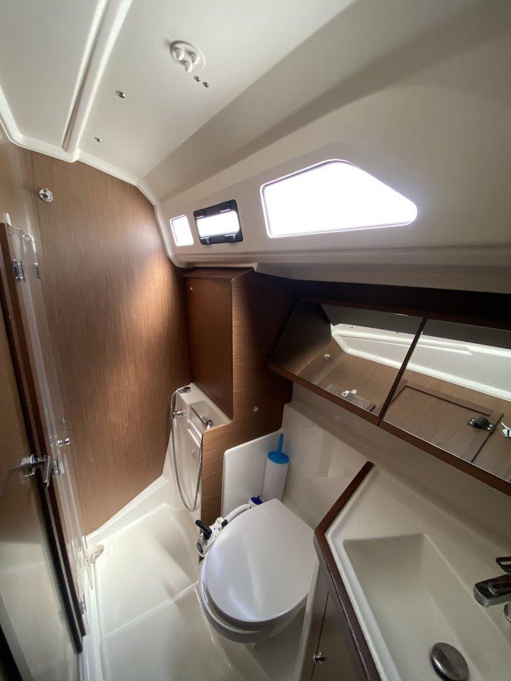 Oceanis 40.1, picture 10