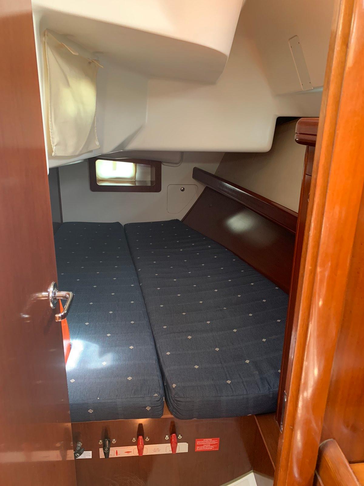 Oceanis Clipper 343, picture 16