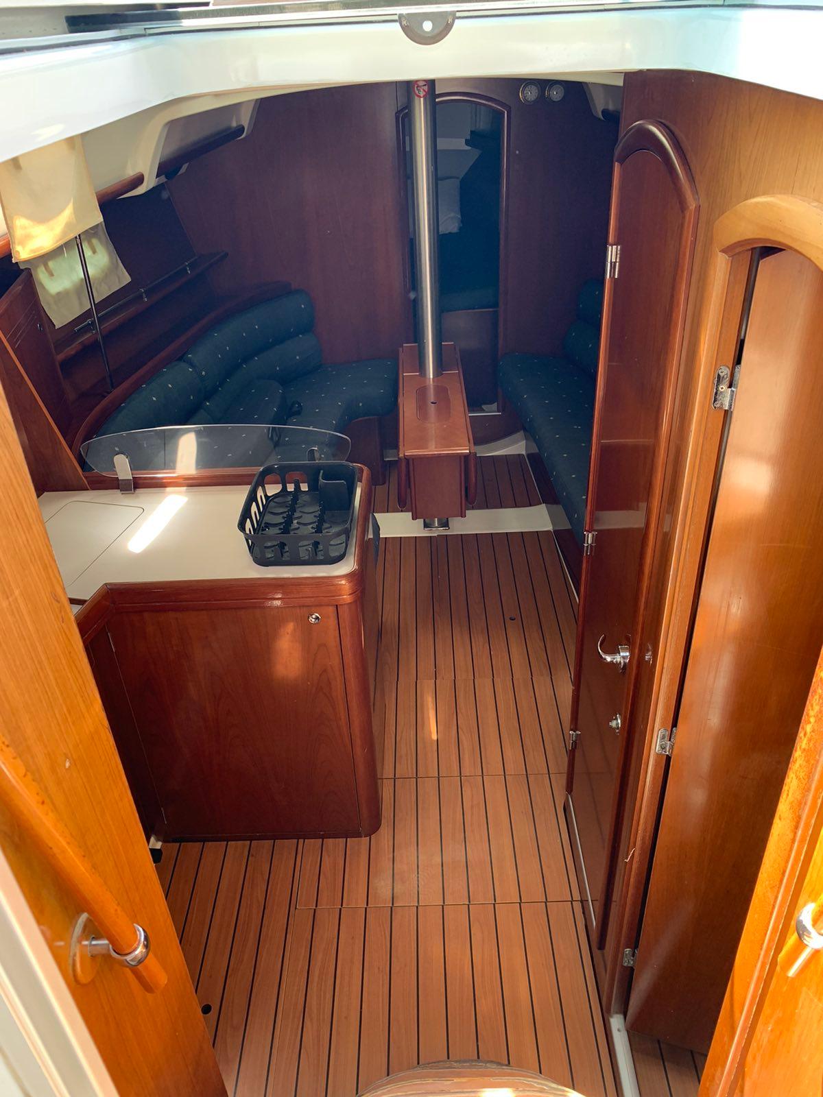 Oceanis Clipper 343, picture 8