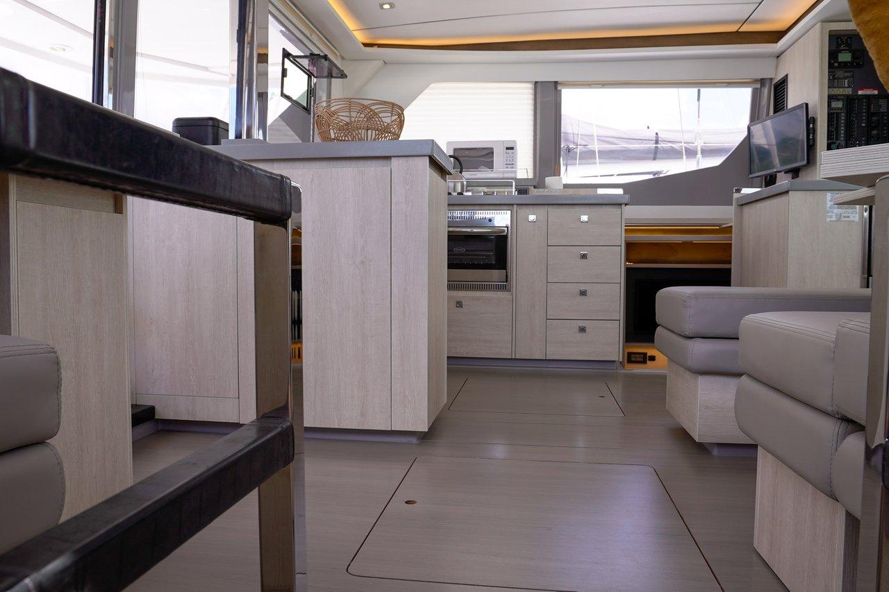 Leopard 45 - 3 + 1 cab., picture 29