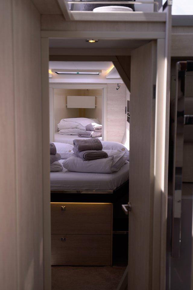 Leopard 45 - 3 + 1 cab., picture 37